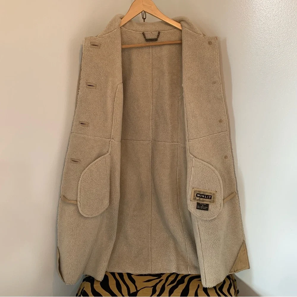 Winlet Leather Coat - Picture 8 of 10